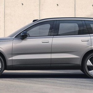  Volvo Ex90 Côté