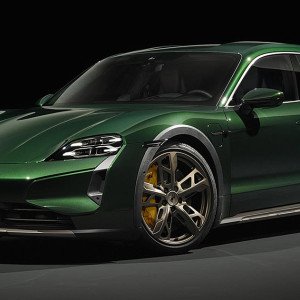  Porsche Taycan Turbo Cross Turismo 2025 أمامي 2