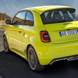  Fiat New Abarth 500e 2022 Rear1