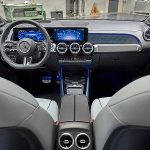  Mercedes Eqb 2023 Intérieur 1